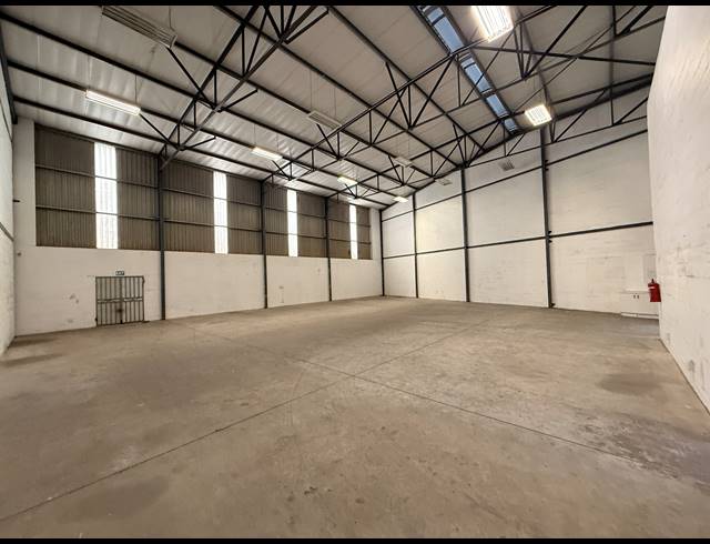 510M² WAREHOUSE TO LET IN RIVERGATE